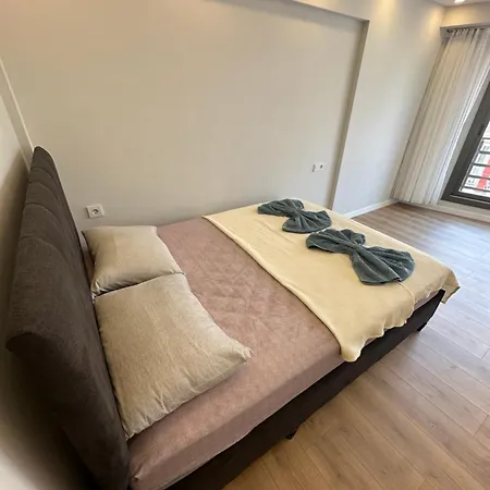 Merkez Luex Sifir Daire Apartamento